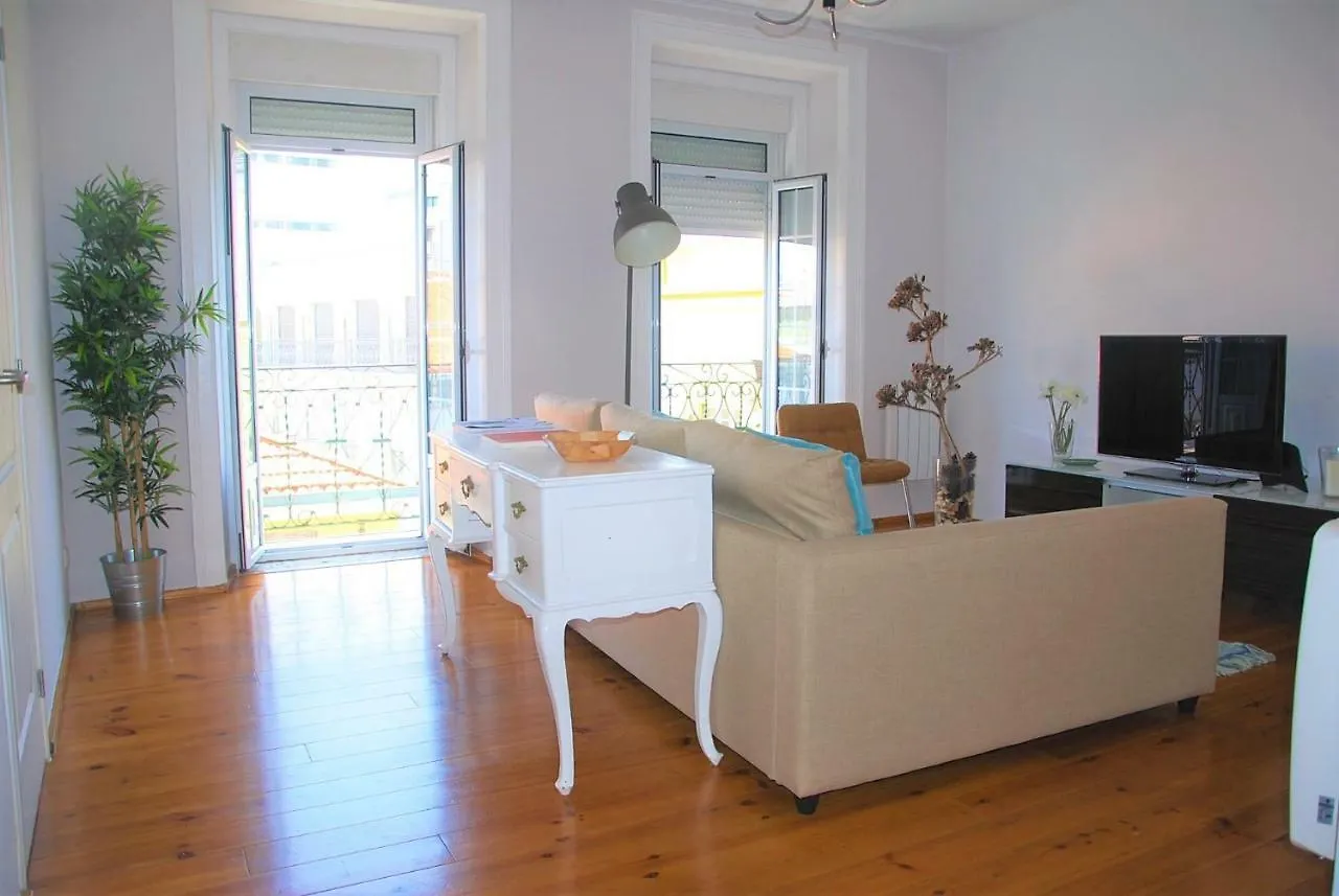 Sunny, Central And Comfy Ap. In Av. Da Liberdade Lisboa 0*,