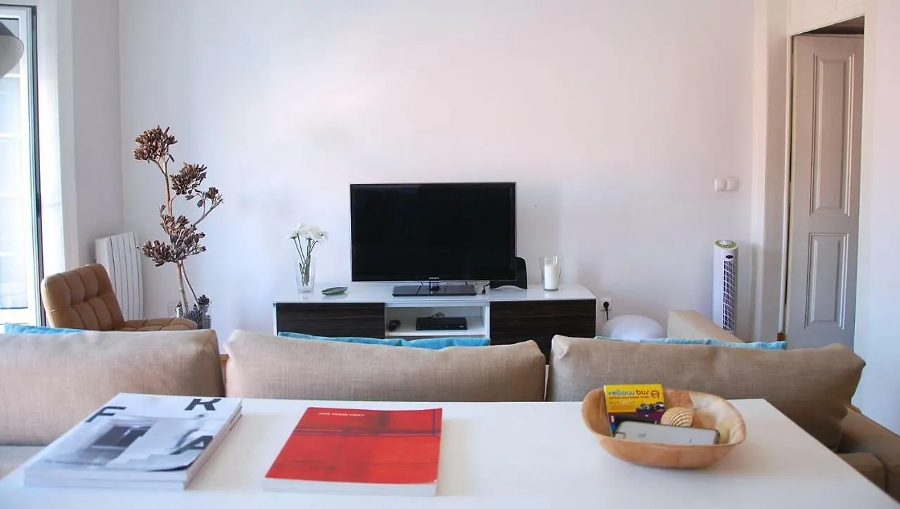 Sunny, Central And Comfy Ap. In Av. Da Liberdade Lisboa